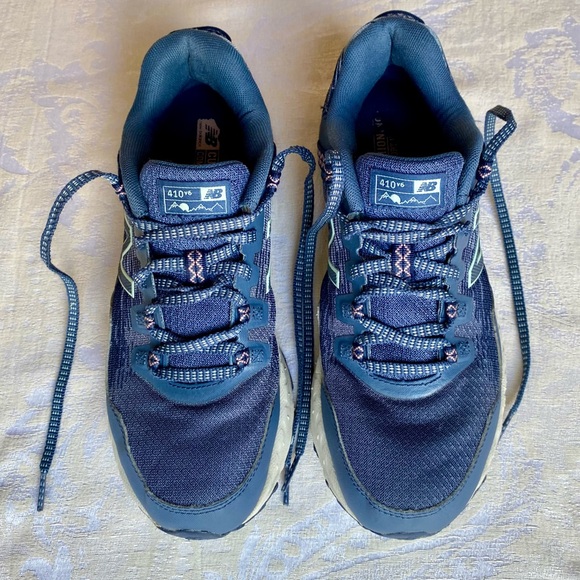 New Balance Womans Trail Running Shoes - Picture 3 of 14